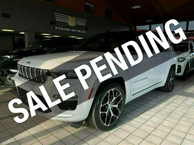 2022 Jeep Grand Cherokee Summit Reserve 4x4 (C15221)