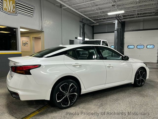 2024 Nissan Altima 2.5 SR AWD Sedan (C15588)