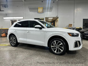 2023 Audi Q5 S line Premium Plus 45 TFSI quattro (C14825)