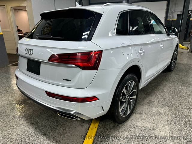2023 Audi Q5 S line Premium Plus 45 TFSI quattro (C14825)