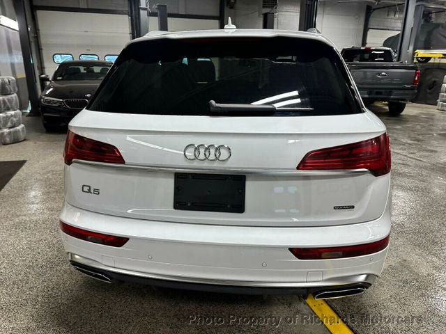 2023 Audi Q5 S line Premium Plus 45 TFSI quattro (C14825)