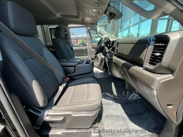 2023 GMC Sierra 1500 4WD Crew Cab 157" SLE (C15062)
