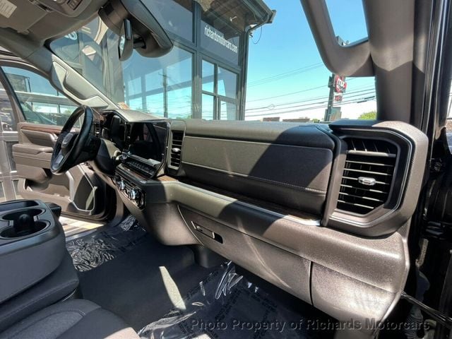 2023 GMC Sierra 1500 4WD Crew Cab 157" SLE (C15062)