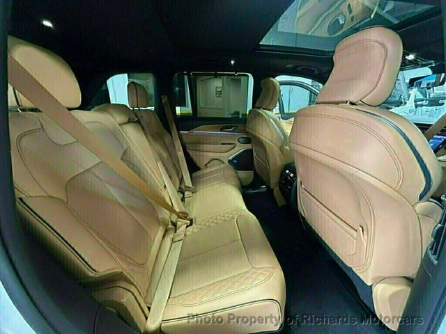 2022 Jeep Grand Cherokee Summit Reserve 4x4 (C15221)