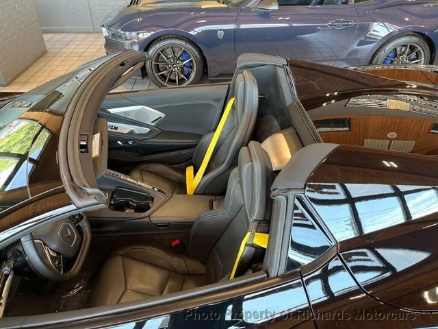 2023 Chevrolet Corvette 2dr Stingray Convertible w/2LT (C15231)