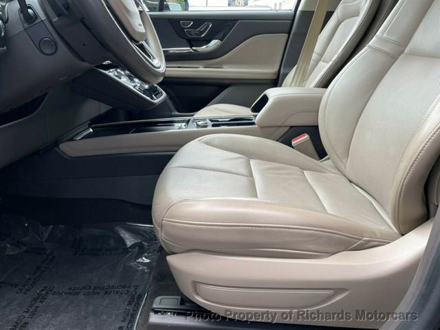 2020 Lincoln Corsair Reserve AWD (C15252)