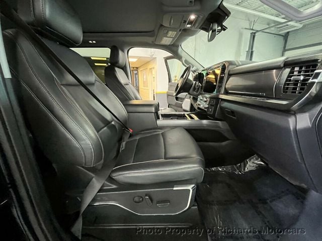 2023 Ford Super Duty F-350 SRW LARIAT 4WD Crew Cab 6.75' Box (C15240)