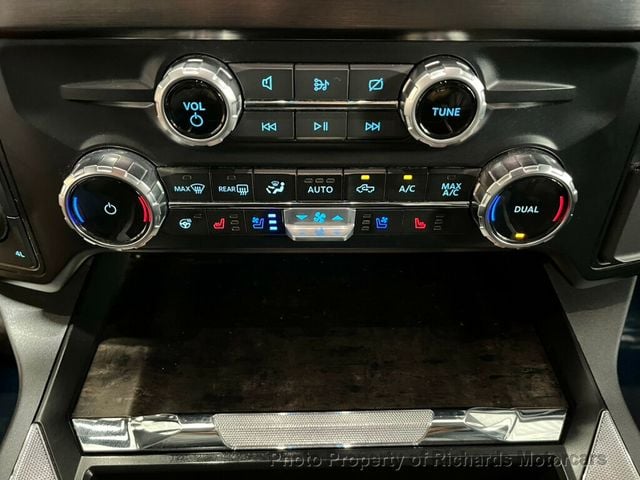 2023 Ford Super Duty F-350 SRW LARIAT 4WD Crew Cab 6.75' Box (C15240)