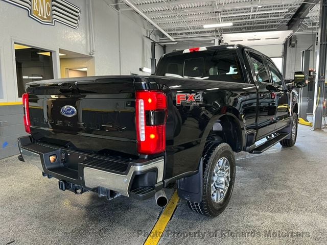 2023 Ford Super Duty F-350 SRW LARIAT 4WD Crew Cab 6.75' Box (C15240)