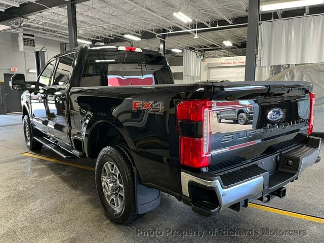 2023 Ford Super Duty F-350 SRW LARIAT 4WD Crew Cab 6.75' Box (C15240)