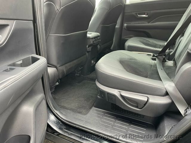 2024 Toyota Grand Highlander Platinum AWD (C15260)