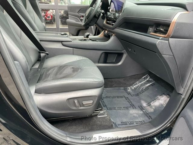 2024 Toyota Grand Highlander Platinum AWD (C15260)