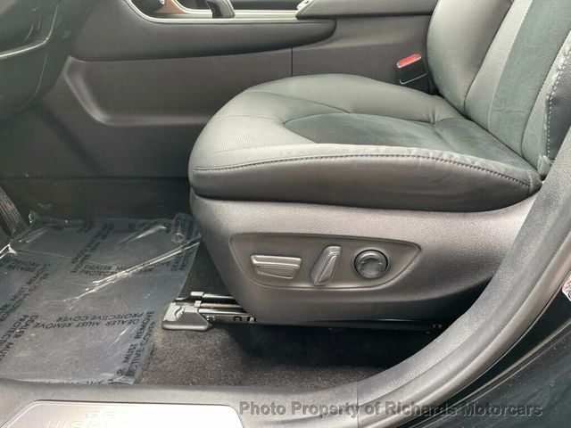 2024 Toyota Grand Highlander Platinum AWD (C15260)