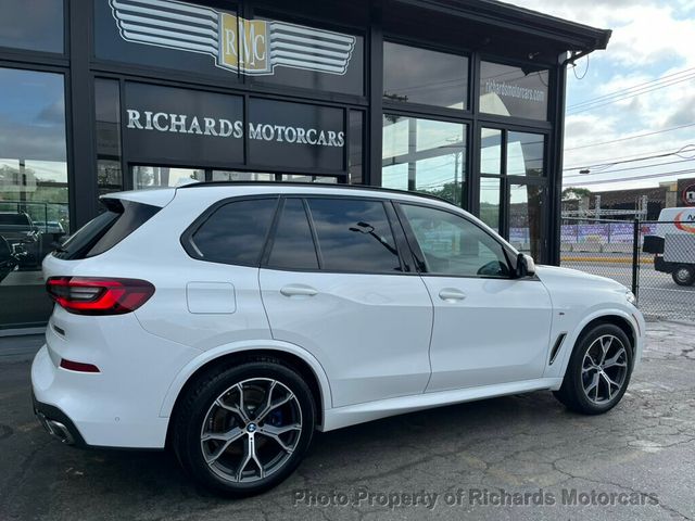 2022 BMW X5 M50i Sports Activity Vehicle (C15262)