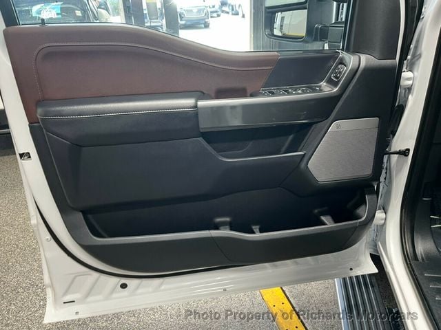 2023 Ford F-150 LARIAT 4WD SuperCrew 5.5' Box (C15287)