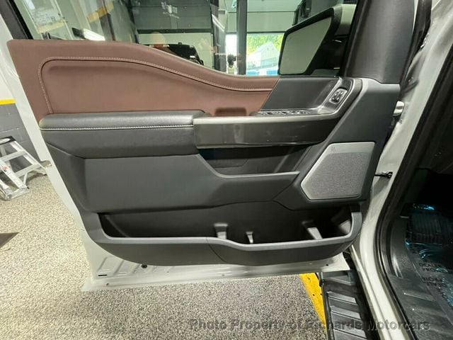 2023 Ford F-150 LARIAT 4WD SuperCrew 5.5' Box (C15298)