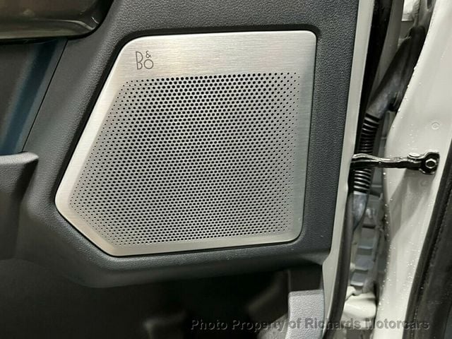 2023 Ford F-150 LARIAT 4WD SuperCrew 5.5' Box (C15298)
