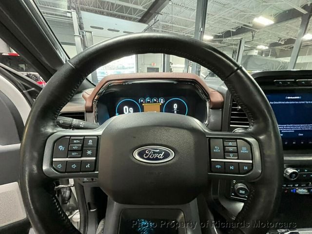 2023 Ford F-150 LARIAT 4WD SuperCrew 5.5' Box (C15298)
