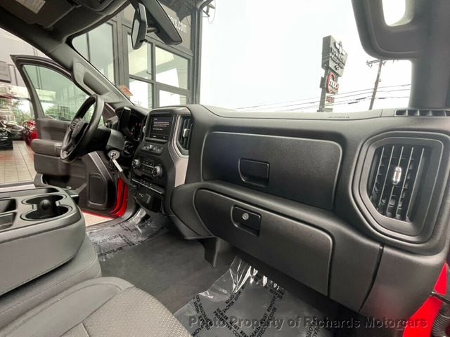 2021 Chevrolet Silverado 1500 4WD Crew Cab 157" Custom Trail Boss (C15255)