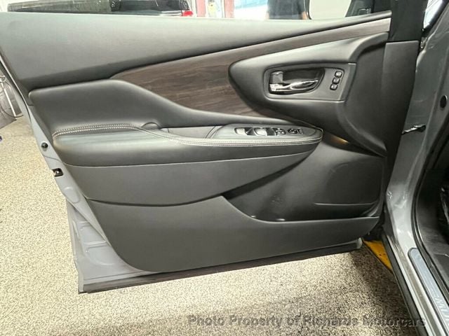 2024 Nissan Murano AWD Platinum (C15361)