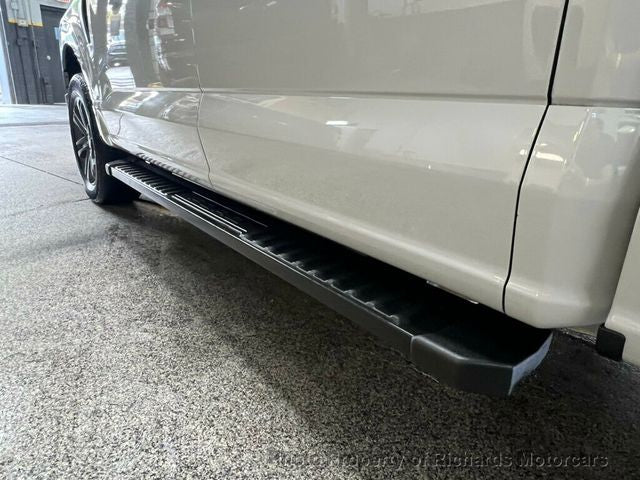 2023 Ford F-150 LARIAT 4WD SuperCrew 5.5' Box (C15393)