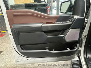 2023 Ford F-150 LARIAT 4WD SuperCrew 5.5' Box (C15393)