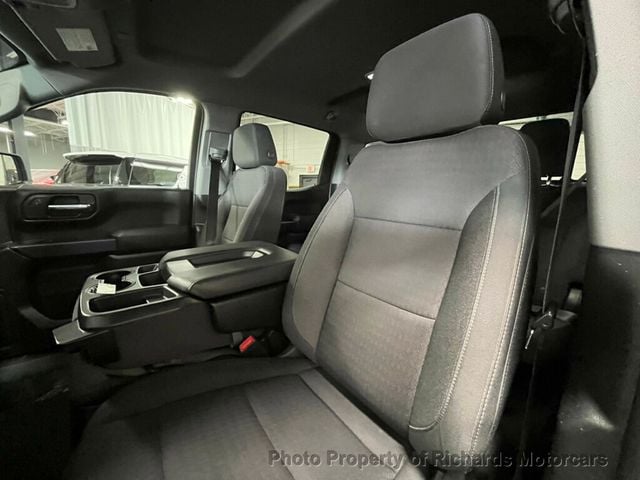 2022 Chevrolet Silverado 1500 4WD Crew Cab 147" Custom (C15478)