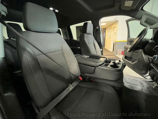 2022 Chevrolet Silverado 1500 4WD Crew Cab 147" Custom (C15478)