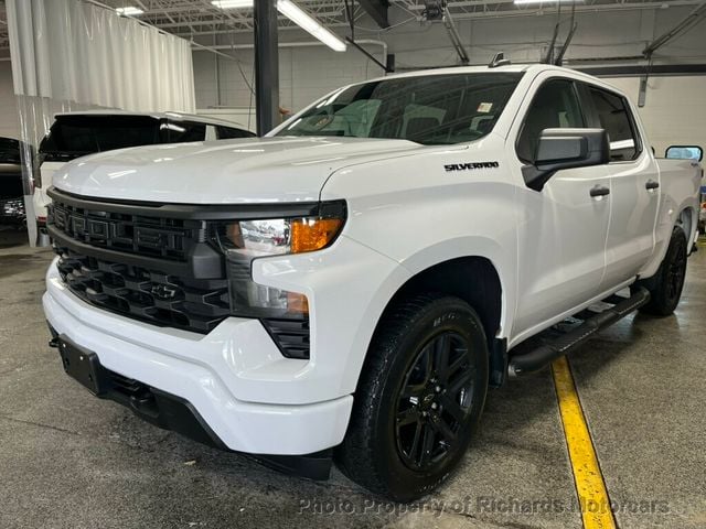 2022 Chevrolet Silverado 1500 4WD Crew Cab 147" Custom (C15478)