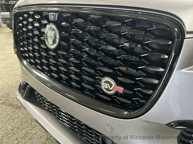 2024 Jaguar F-PACE SVR AWD (C15519)
