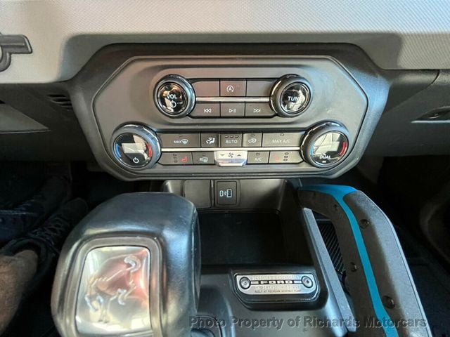 2023 Ford Bronco Black Diamond 4 Door Advanced 4x4 (C15498)