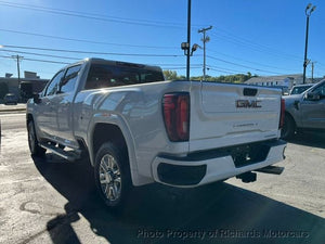 2022 GMC Sierra 2500HD 4WD Crew Cab 159" Denali (C15378)