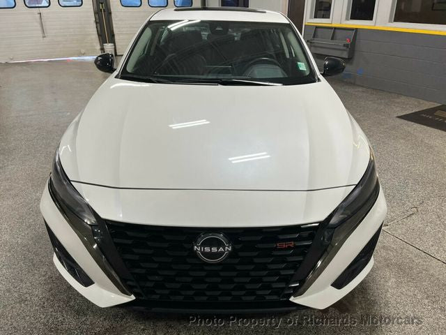 2024 Nissan Altima 2.5 SR AWD Sedan (C15588)