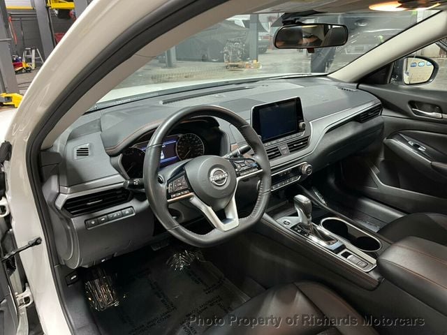 2024 Nissan Altima 2.5 SR AWD Sedan (C15588)