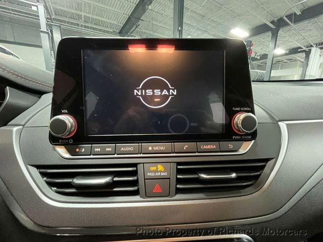 2024 Nissan Altima 2.5 SR AWD Sedan (C15588)