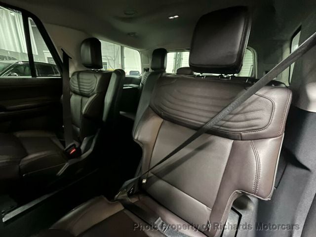 2025 Ford Expedition Platinum 4x4 (C15594)