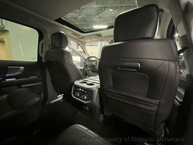 2025 Ford Expedition Platinum 4x4 (C15594)