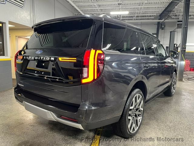 2025 Ford Expedition Platinum 4x4 (C15594)