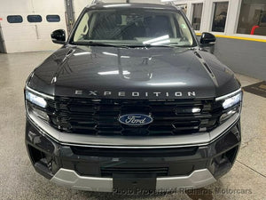 2025 Ford Expedition Platinum 4x4 (C15594)