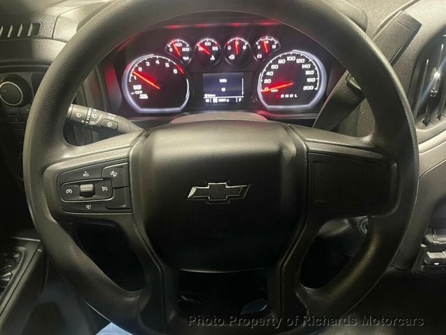 2023 Chevrolet Silverado 1500 4WD Crew Cab 157" Custom (C15510)