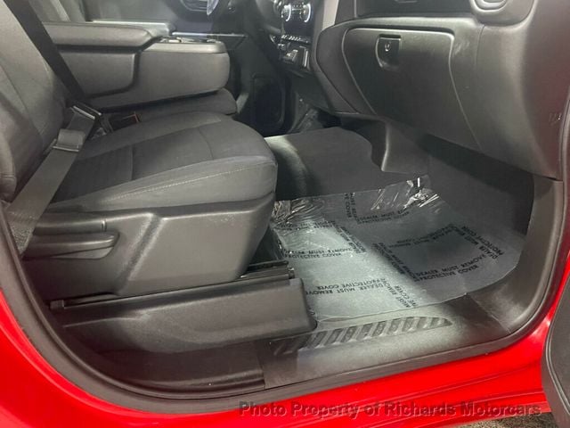 2023 Chevrolet Silverado 1500 4WD Crew Cab 157" Custom (C15510)