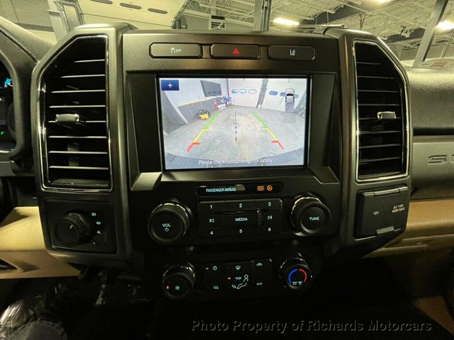 2020 Ford Super Duty F-350 DRW XLT 4WD Crew Cab 8' Box (C15611)