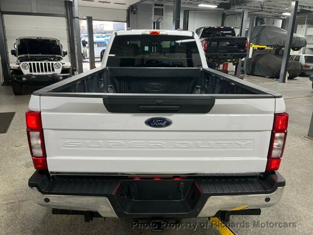 2020 Ford Super Duty F-350 DRW XLT 4WD Crew Cab 8' Box (C15611)