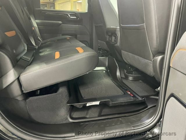 2025 GMC Sierra 2500HD 4WD Crew Cab 159" AT4 (C15640)