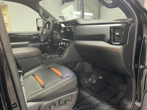 2025 GMC Sierra 2500HD 4WD Crew Cab 159" AT4 (C15640)