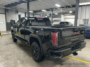 2025 GMC Sierra 2500HD 4WD Crew Cab 159" AT4 (C15640)
