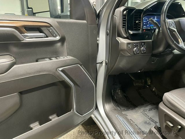 2023 Chevrolet Silverado 1500 4WD Crew Cab 157" RST (C15479)