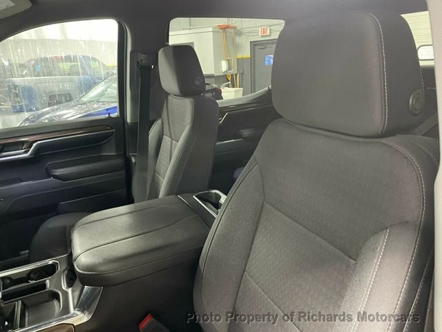 2023 Chevrolet Silverado 1500 4WD Crew Cab 157" RST (C15479)