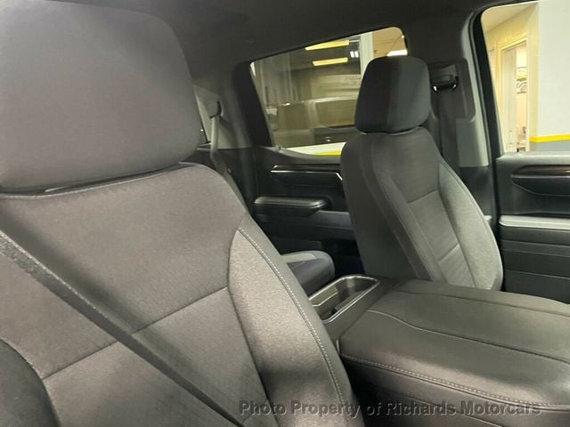 2023 Chevrolet Silverado 1500 4WD Crew Cab 157" RST (C15479)