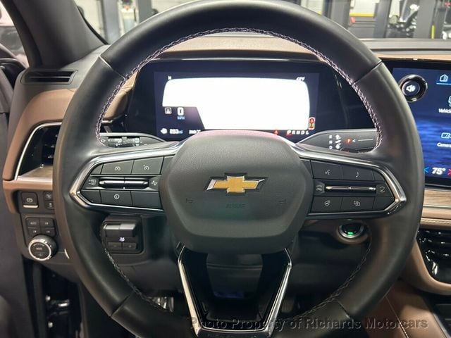 2025 Chevrolet Suburban 4WD 4dr High Country (C15552)
